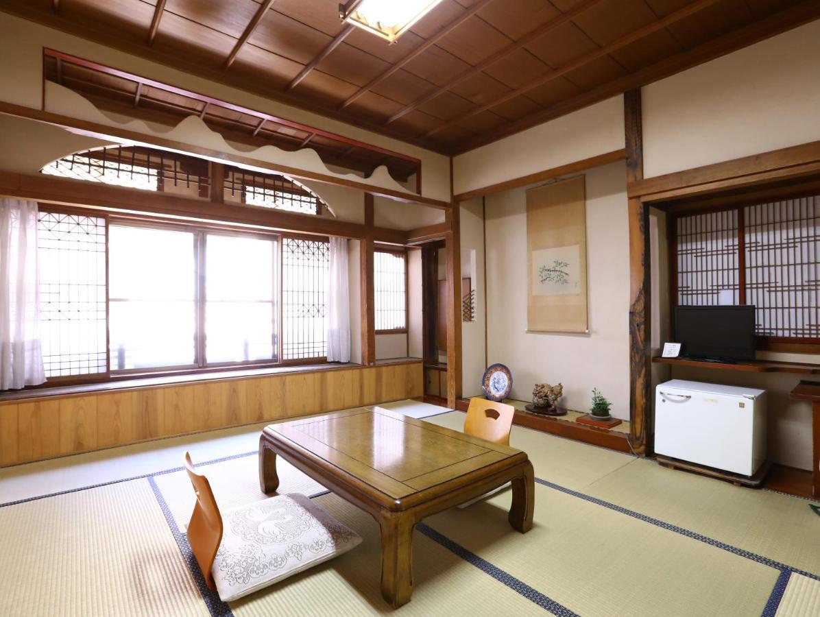 Ikariya Ryokan Yamanouchi  Exteriör bild